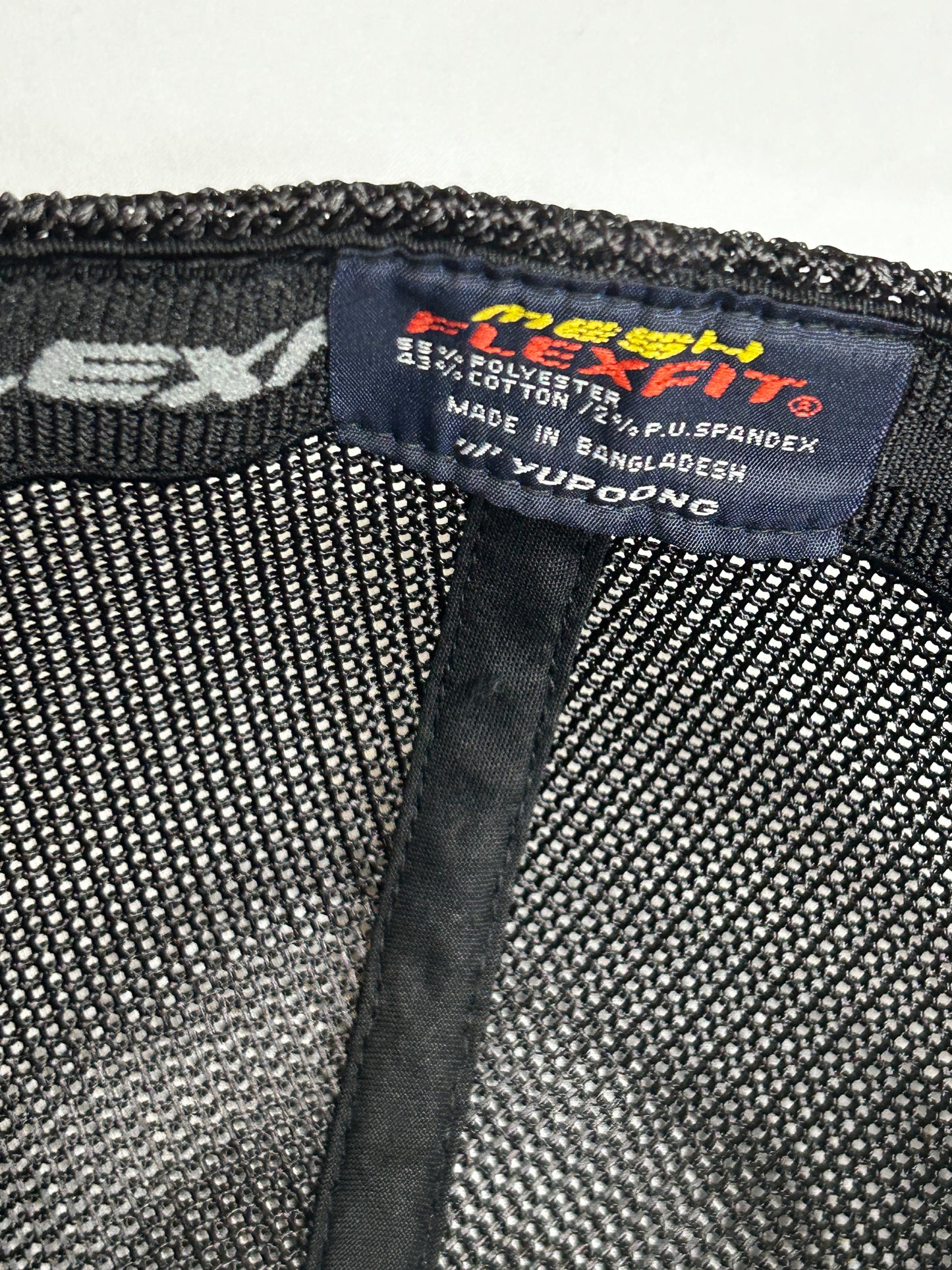YUPOONG FLEXFIT COTTON TRUCKER MESH HAT